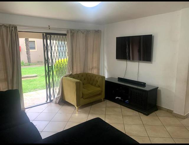 2 BEDROOM TOWNHOUSE FOR SALE IN JANSEN PARK